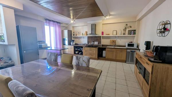 Maison de village 160 m² habitable T 5 avec jardin et garage