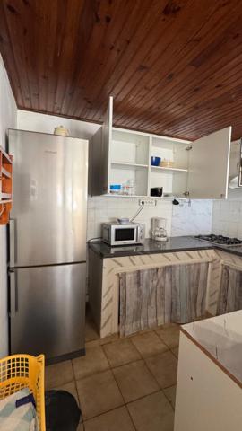 Dpt Martinique (972), à louer MORNE DES ESSES appartement T2 de 33 m²