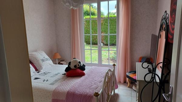 À vendre - Maison individuelle, 7 pièces située à Faverolles-sur-Cher (41400)