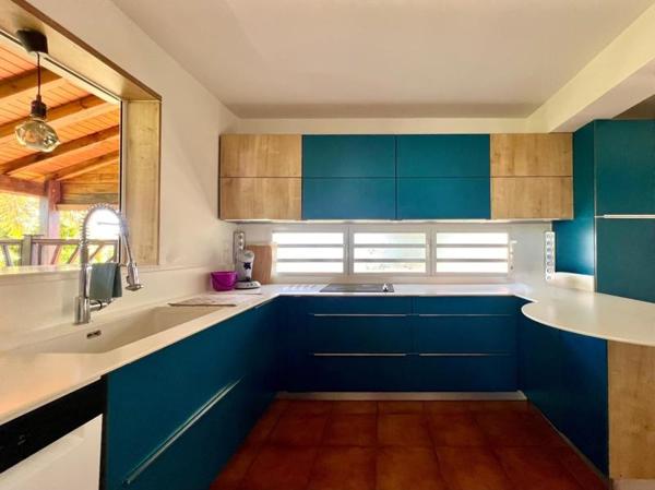 Maison à vendre |  Saint-François |  8 pièces | 251 m²