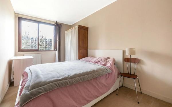 Appartement à vendre    4 pièces • 84 m2 Pantin