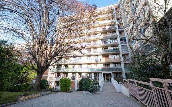 Appartement à vendre    4 pièces • 84 m2 Pantin