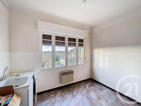 Maison à vendre  12 pièces - 243,40 m2 BROUT VERNET - 03