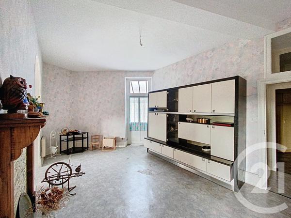 Maison à vendre  12 pièces - 243,40 m2 BROUT VERNET - 03