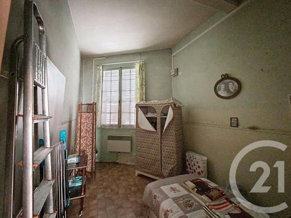 Maison à vendre  12 pièces - 243,40 m2 BROUT VERNET - 03