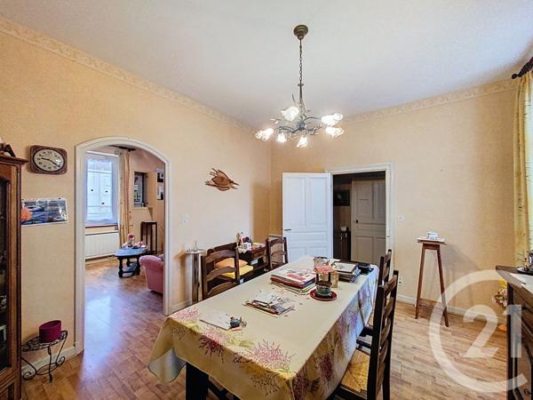 Maison à vendre  12 pièces - 243,40 m2 BROUT VERNET - 03