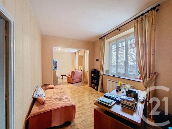 Maison à vendre  12 pièces - 243,40 m2 BROUT VERNET - 03