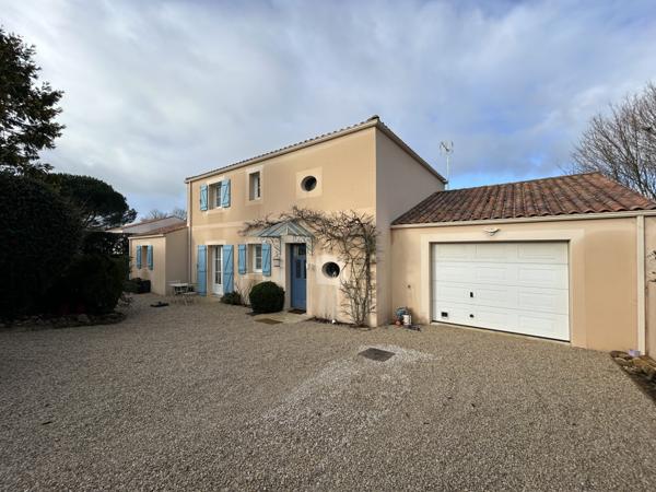 Maison - 6 pièces - 168 m²