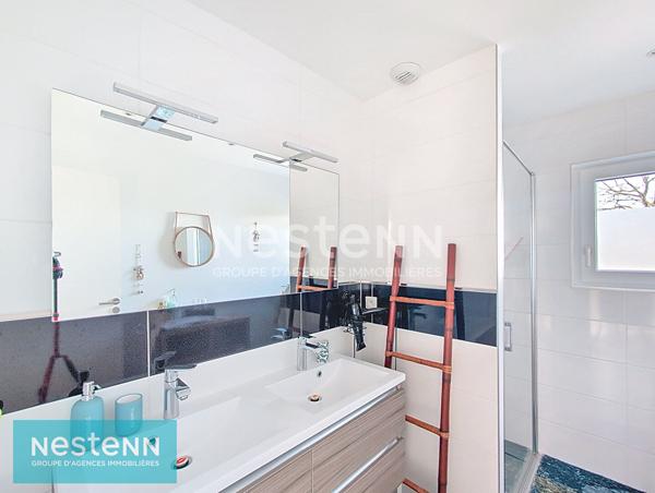 À vendre - Maison Passive d'Architecte à Pommeret -174 m² - Toits Plats, Piscine & Air Sain - Proche Littoral !