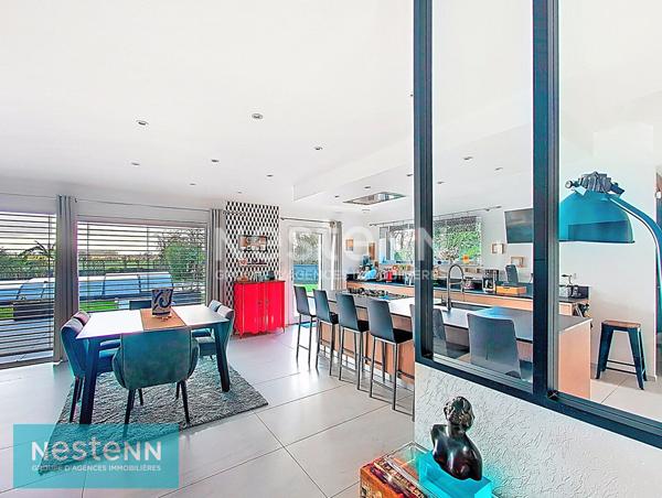 À vendre - Maison Passive d'Architecte à Pommeret -174 m² - Toits Plats, Piscine & Air Sain - Proche Littoral !