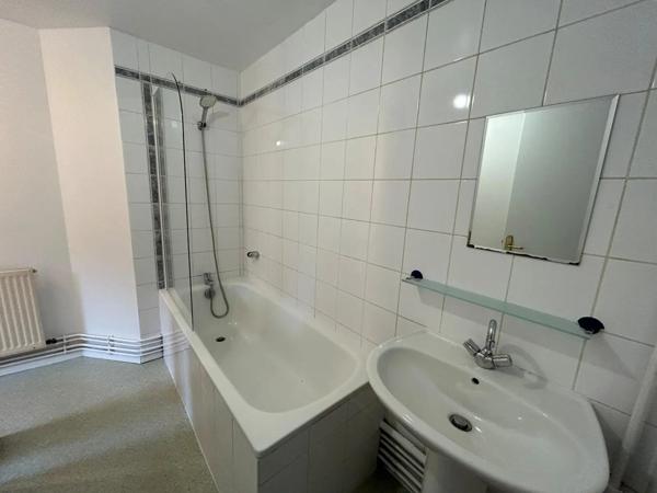 Appartement à louer 3 pièces 58.91m²