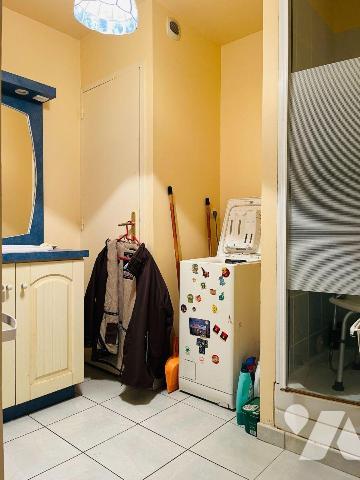 A vendre au coeur du centre-ville de Saint-Lô, à proximité immédiate de toutes commodités, du m...