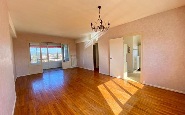 Appartement à louer    4 pièces •  Périgueux