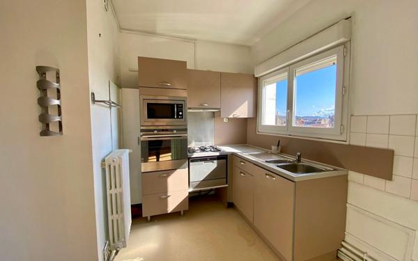 Appartement à louer    4 pièces •  Périgueux