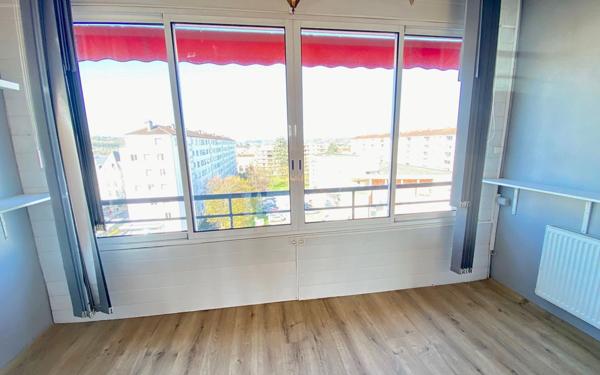 Appartement à louer    4 pièces •  Périgueux