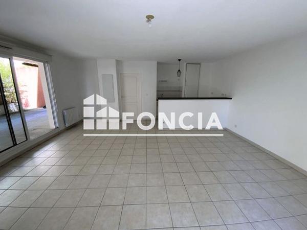 Location Appartement 2 pièces 48.1 m² - 78 BIS AVENUE JEAN JAURES Nimes 30000