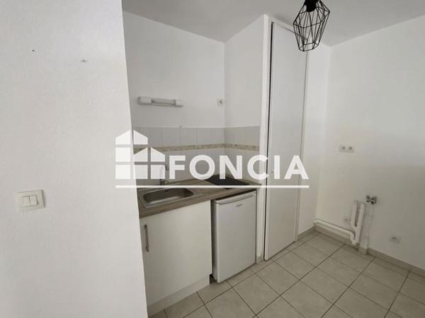 Location Appartement 2 pièces 48.1 m² - 78 BIS AVENUE JEAN JAURES Nimes 30000