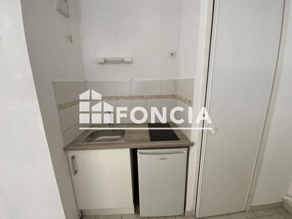 Location Appartement 2 pièces 48.1 m² - 78 BIS AVENUE JEAN JAURES Nimes 30000