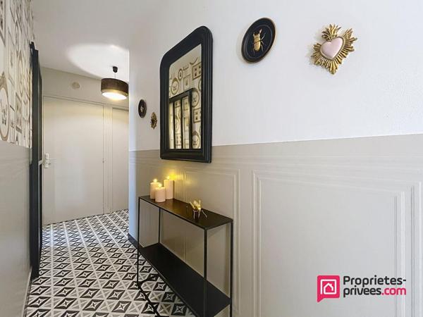 Marsilly - Maison familiale de plain pied de 131m2 sur parcelle de 1000m2 - Piscine - 2 Garages