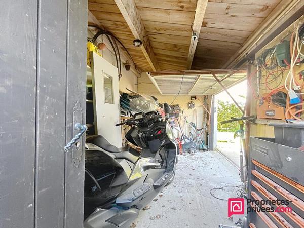 Marsilly - Maison familiale de plain pied de 131m2 sur parcelle de 1000m2 - Piscine - 2 Garages