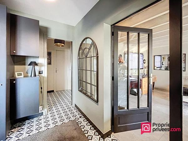 Marsilly - Maison familiale de plain pied de 131m2 sur parcelle de 1000m2 - Piscine - 2 Garages