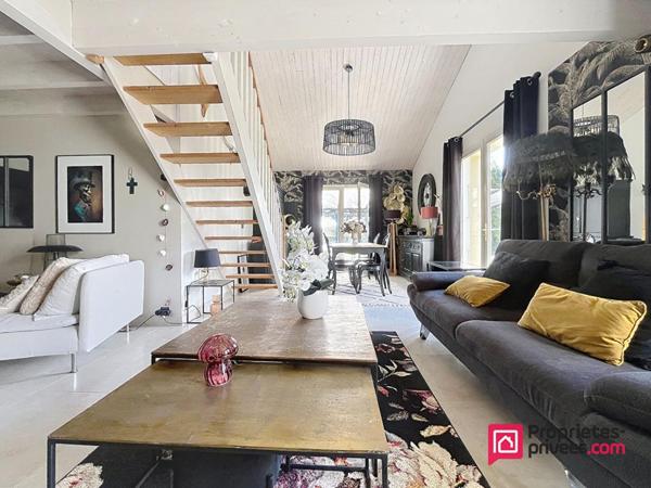 Marsilly - Maison familiale de plain pied de 131m2 sur parcelle de 1000m2 - Piscine - 2 Garages