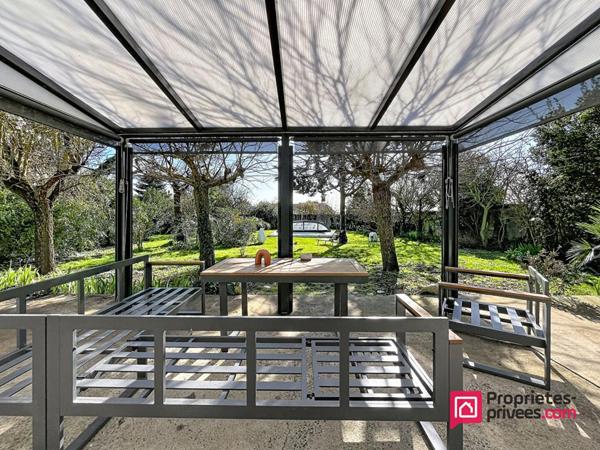 Marsilly - Maison familiale de plain pied de 131m2 sur parcelle de 1000m2 - Piscine - 2 Garages