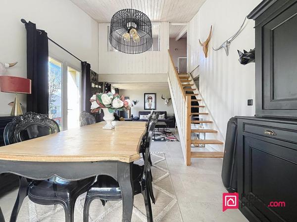 Marsilly - Maison familiale de plain pied de 131m2 sur parcelle de 1000m2 - Piscine - 2 Garages