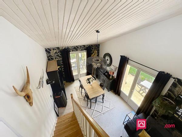 Marsilly - Maison familiale de plain pied de 131m2 sur parcelle de 1000m2 - Piscine - 2 Garages