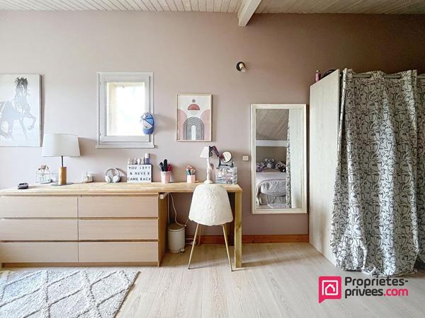 Marsilly - Maison familiale de plain pied de 131m2 sur parcelle de 1000m2 - Piscine - 2 Garages