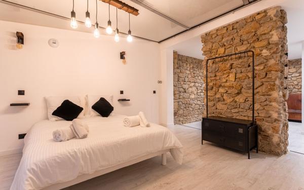 Appartement à vendre    3 pièces • 87 m2 Cannes