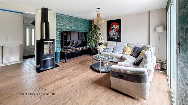 Maison - 8 Pièces - 121m2