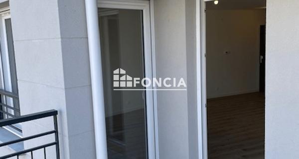Location Studio 33.4 m² - Juvisy-sur-orge 91260