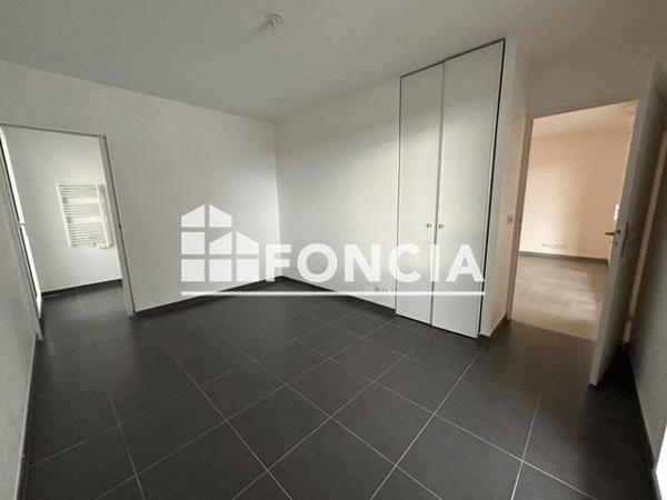 Location Appartement 2 pièces 41.23 m² - 205 RUE LAGREMEUSE Aix-en-provence 13100