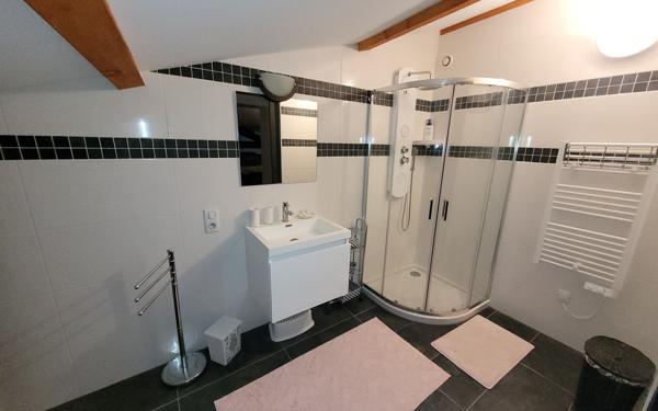 Maison à vendre    4 pièces •  Le Passage