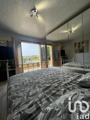 Maison à vendre 8 pièces 179 m² Vallon-Pont-d'Arc