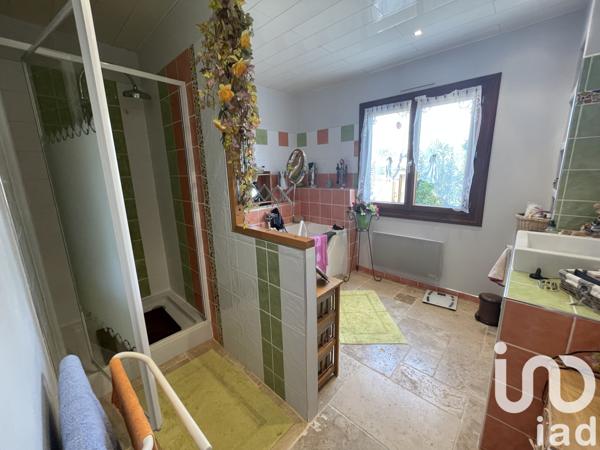 Maison à vendre 8 pièces 179 m² Vallon-Pont-d'Arc