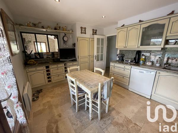 Maison à vendre 8 pièces 179 m² Vallon-Pont-d'Arc