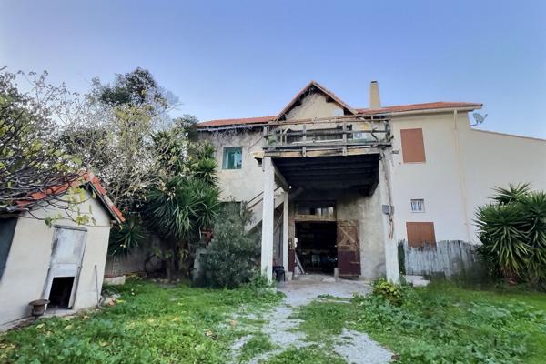 Maison Marseille 4 pièce(s) 80 m2 sur terrain de 735 M2