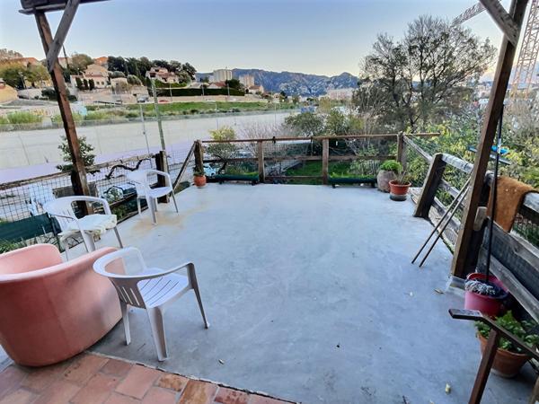 Maison Marseille 4 pièce(s) 80 m2 sur terrain de 735 M2