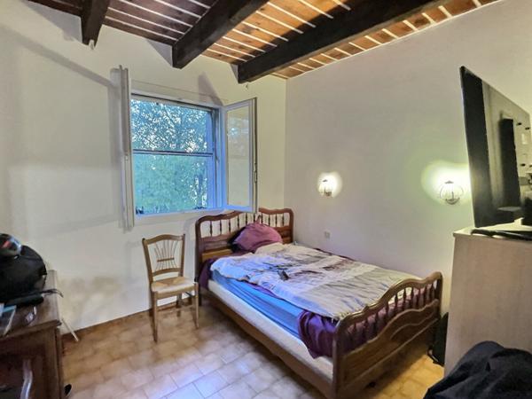 Maison Marseille 4 pièce(s) 80 m2 sur terrain de 735 M2