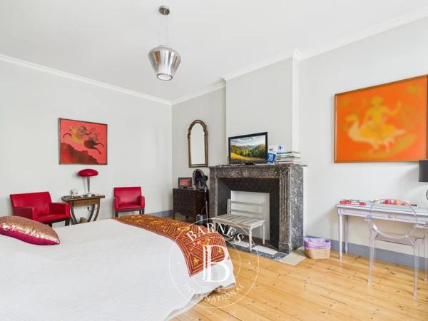 Douai, Maison de ville 5 Chambres -  320 m² à vendre