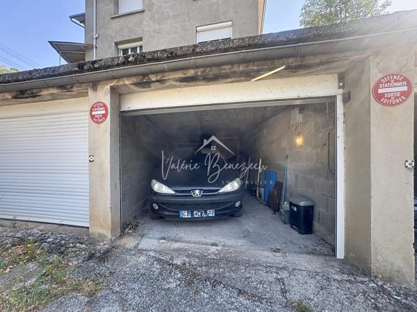 Appartement T4 rénové avec terrasse et garage