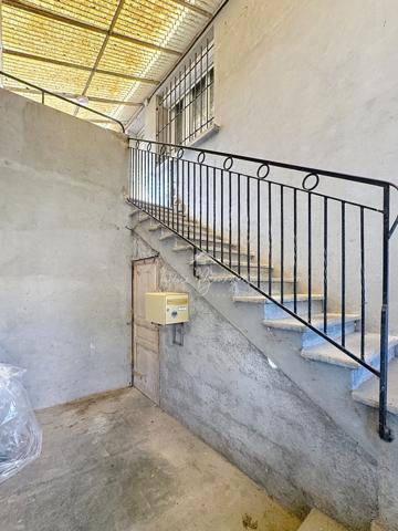 Appartement T4 rénové avec terrasse et garage