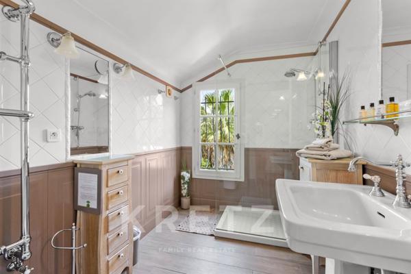 Bastide de charme avec vue mer ANTIBES