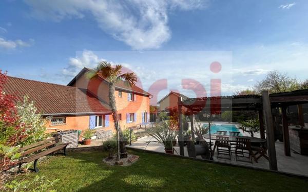 Maison à vendre    6 pièces •  Morestel