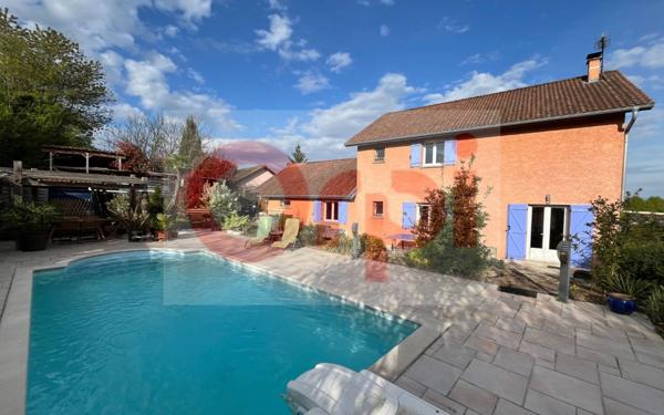 Maison à vendre    6 pièces •  Morestel