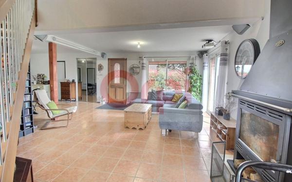 Maison à vendre    6 pièces •  Morestel