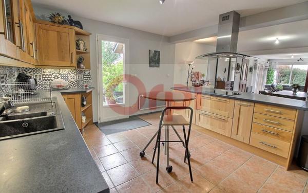 Maison à vendre    6 pièces •  Morestel