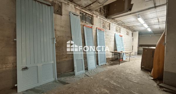 Location Local commercial 1 pièce 40.75 m² - Chatou 78400
